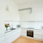Location - Citycenter - Balcony Apartment Kopenhagen